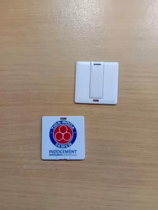 USB Flashdisk Kartu FDCD13 Custom: Desain Kustom & Berkualitas Tinggi