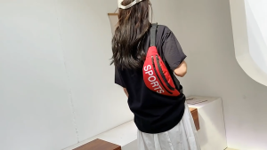 กระเป๋าสะพายข้าง สไตล์สปอร์ต สีดำ/แดง/เทา เท่ ราคาถูกมาก