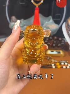 Tượng Thần Tài Pha Lê May Mắn Chiêu Tài Lộc Đồ Thờ Cúng Bàn Thần Tài Phong Thủy Trang Trí