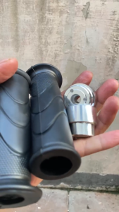 Handgrip handfat model Honda set Jalu stang model Genio CHROME kanan kiri universal bisa di semua jenis motor