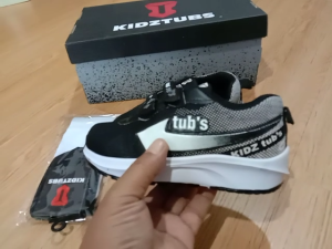 Sepatu Sekolah Anak Laki Laki Warna Hitam Perekat Usia PAUD TK SD SMP-KIDZTUBS1942