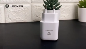 Charger Original LENYES LCH333EU 2.1A 1 USB Adapter dengan Kabel untuk HP
