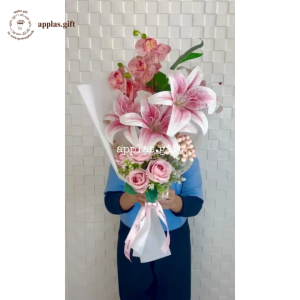 Bouquet Bunga Pink Lilly Artificial Flower Hand Buket Wedding Engagement Graduation