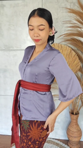 Setelan Kebaya Kartini Metalic Silk Lavina dan Bawahan Kamen Jadi Songket Batik Stretch Selendang Modern Bali