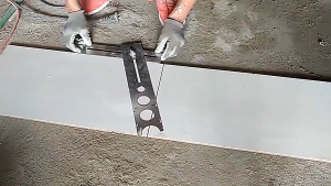 Stainless Steel Ceramic Tile Hole Locator Ruler Adjustable Punching Hand Tool for House Decorated Work Multi-Functional Ruler Tile Opening Locator Universal Ruler Angle Fixing Multifunctional Universal Punching Artifact Complete Set of Fixing Too