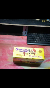 ชุดตอกหมุดไม้สีสันสดใส ของเล่นเสริมพัฒนาการ