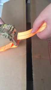 สายรัดของ สายรัดรถบรรทุก สายรัดก๊อกแก๊ก ขนาด 2.5cm x 2/3/5 เมต รมีความทนทานมากและไม่หลุดลุ่ยเพื่อประสิทธิภาพที่ยาวนาน