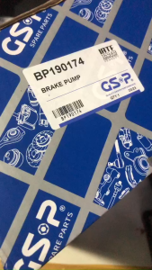 Heo dầu phanh tổng thắng cái trên  xe hơi ô tô Toyota Innova