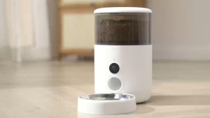 Petoneer NutriVue Feeder PF008 เครื่องให้อาหารสัตว์อัตโนมัติ ความจุ 2.6 ลิตร มาพร้อมกล้องในตัว และรองรับการสื่อสาร 2 ทาง - สินค้ารับประกัน 1 ปี