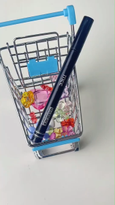 อายไลเนอร์ Mee Maxblack Felt-lip สีดีสนิท // แท่งเปลือย