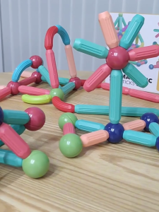 บล็อคตัวต่อแม่เหล็ก 3D การเสริมทักษะ บล็อกตัวต่อแม่เหล็ก สร้างจินทนาการ เกมสมองตัวต่อแม่เหล็ก สำหรับเล่นเด็ก