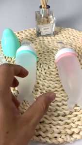 Bình Thìa Ăn Dặm silicon Sami tặng núm nhai chống hóc