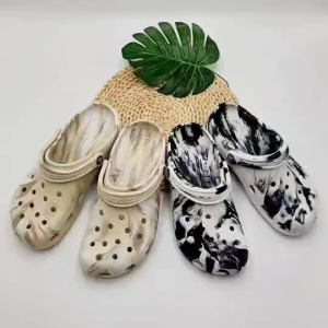 รองเท้าลำลองแฟชั่น สไตล์ Crocs Classic Marbled Clog