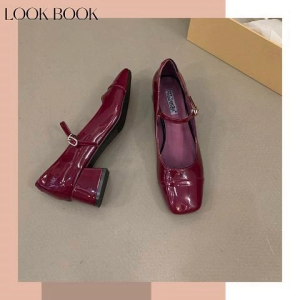 Sheii รุ่นใหม่แนะนำ รองเท้าส้นสูงสไตล์เกาหลี วัสดุยาง น้ำหนักเบาใส่สบาย สวยหรูดูแพงมาก ลุคไหนก็ปัง มีถึง 4 สีให้เลือกสวยทุกสี สาวๆควรมี