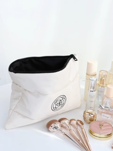 Grosiran OMYGOOSE Tas Make Up Wanita / Tas Tanggan Wanita / Pouch Katun / Tas Kosmetik / DCW 097