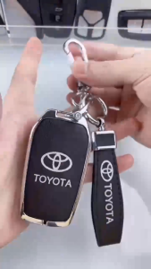 Ốp Chìa Khóa Xe Toyota Fortuner Innova Altis Hilux Loại Chìa Gập Mẫu Hợp Kim Phối Da 4 Màu