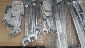 Cờ lê vòng miệng hiệu Total 8mm - 24mm.