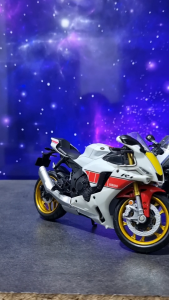 Diecast Miniatur Mainan Motor Yamaha 2023 YZF-R1 Metal Suspensi