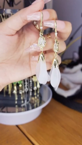 Bông tai hoa hồng trẻ trung LV89 dã ngoại đính đá đi làm xu hướng mới thanh lịch S925 Hàn Quốc lấp lánh BSTKD BSTKV - [NaLa Shop]