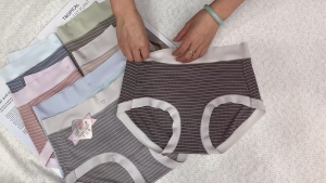 Skin-Friendly Thread Strip Modal Breathable And Comfortable Mid-Waist High Elastic Lady Underwear；Seluar dalam wanita亲肤螺纹条莫代尔透气舒适中腰高弹女士内裤