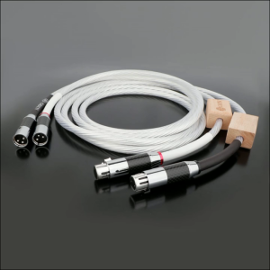 FURUTECH HIFI XLR Balanced Cable Reference Interconnects Audio Wire With Carbon Fiber RCA to FeMale XLR Male Audio Cable