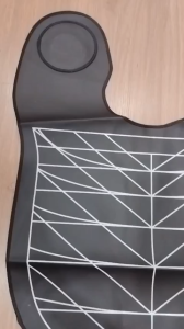 Choàng da lớn có 2 cục sắt dùng trong nhuộm duỗi uốn cắt tóc cao cấp