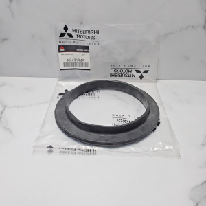Karet Tatakan Per Belakang Pajero Sport MR491949 2009-2015 Part Mobil