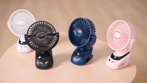 Mini Portable Clip Fan 15000mAh TYPE-C Rechargeable Low Noise Clip Fan Student Dormitory Home Outdoor Mute Stroller Fan Table Fan 180° Rotating