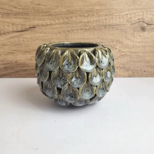 The Leaferie Solonge plant pots. flowerpot . flowerpots . flower pot . planter . planters . Ceramic . Plants . handmade