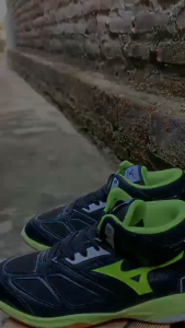 Sepatu Badminton Anak Ukuran 34-38 MZN