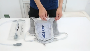 Vest nước chạy bộ 1.5L Anxtor có thang chia vạch