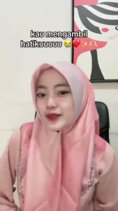 Hijab Cantik Segi Empat Gradasi