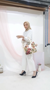 Tote Bag Kanvas Floral/Animals Polos Casual Wanita Kuliah - SLEEK Series