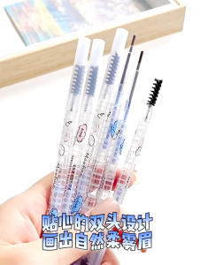 ดินสอเขียนคิ้ว ดินสอเขียนคิ้วกันน้ำ ดินสอเขียนคิ้วแบบหมุน 2 in 1 ปากกาเขียนคิ้ว หัวเรียวเล็ก มีแปรงปัดคิ้วในตัว กันน้ำ ติดทนนาน สีดํา สีน้ำตาล มี 5สีให้