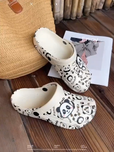 Giày tổ ong gấu trúc hoạt hình graffiti hoạt hình thời trang nữ không Dép lê trơn trượt Qiaoyiluo phiên bản Hàn Quốc đế dày vui nhộn phong cách Ins Đồ MặC Ngoài nữ thời trang   dép bánh mì