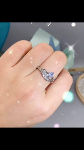 18k Gold Angel Wings Zircon Ring: A High-Quality Women's Gift