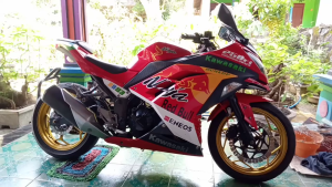 Paddock CBR 150: Aksesoris Motor Berkualitas