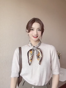 ผ้าผูกผมเกาหลี ผ้าคลุมไหล่ ขนาด70x70cm ผ้าพันคอ ผ้าไหมซาติน ผ้าโพกหัว ผ้าคาดอก ผ้าพันคอไหมซาติน silk นุ่ม ลื่น หรูดูแพง