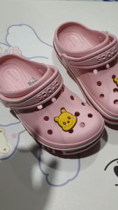 โปรซื้อ 1 แถมตุ๊กตาติดรองเท้า 2 ชิ้นฟรี Crocs (เด็ก) Lite-Ride Kids งานพรีเมี่ยม สำหรับเด็ก