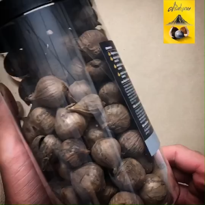 **ส่งฟรี****โปร2แถม1**ขายส่ง** **ราคาปกติ 1950 บาท“สินค้าจากโรงงานผู้ผลิตโดยตรง” กระเทียมดำภูเขาไฟ (กระปุกละ 500 กรัม 3 กระปุก ) น้ำหนัก 1.5 กก.****ไม่รวมน้ำหนักกระปุก