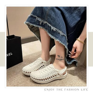 DMshoes สินค้าพร้อมส่ง รองเท้าแตะแฟชั่นผู้หญิง ดีไซน์เก๋มาก ยางนิ่มใส่สบาย น้ำหนักเบา รองรับน้ำหนักเท้าได้ดี มีสายรัดส้น พื้นกันลื่น ชอบสีไหนกดตุ่มด่วน