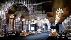 [Ready stock]  Lampu Gantung Kristal Akrilik Isi 6/8/8+4 Bohlam Termasuk BohlamDekorasi Pelaminan Lampu Ruang Tamu Lampu Gantung