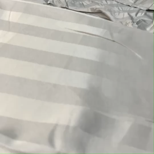 ผ้าปูที่นอนสีพื้น ลายริ้ว เกรดโรงแรม เนื้อผ้าดีนุ่ม สีไม่ตก 6ฟุต/5ฟุต/3.5ฟุต(5ชิ้น)