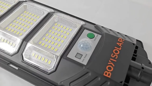 โคมไฟถนน LED โซล่าเซลล์ 35000W ควบคุมอัจฉริยะ กันน้ำ IP67 สำหรับภายนอก 2025 NEW