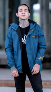 Jaket Reglan The Bojiel: Jaket Parasut Pria Bahan Taslan Waterproof Outdoor Terbaru