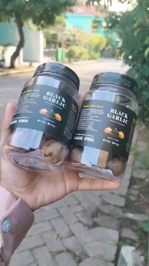 Bawang Hitam paket 2 Botol Kemasan 100gr / Black Garlic Premium Kemasan 100gr 2 Botol