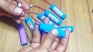 Baterai Speaker & Baterai Elektronik 1X 18650 3000mAh 3.7V Protektor BMS 1S 3A Soket JST XH 2 PIN