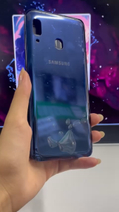 BỘ VỎ THAY THẾ SAMSUNG A20 chất lượng  vỏ giống như vỏ gồm phụ kiện đi kèm (tặng keo và bộ sửa chữa)