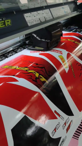 Stiker Dekal BeAT 2024: Desain Sporty Motor & Striping BeAT Street