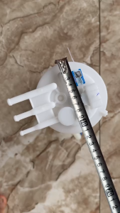 Bơm xăng 5 tạ bơm xăng của xe vina cả bộ 12v và 1 số loại xe khác nhau và su kèm phao báo xăng